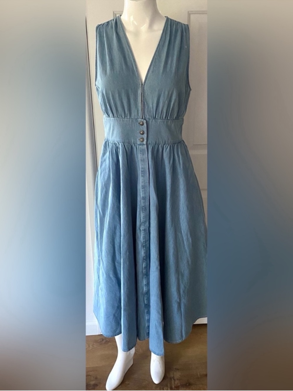 NWT Kobi Halperin Ella dress Light Indigo midi Denim Dress.vacation/summer.